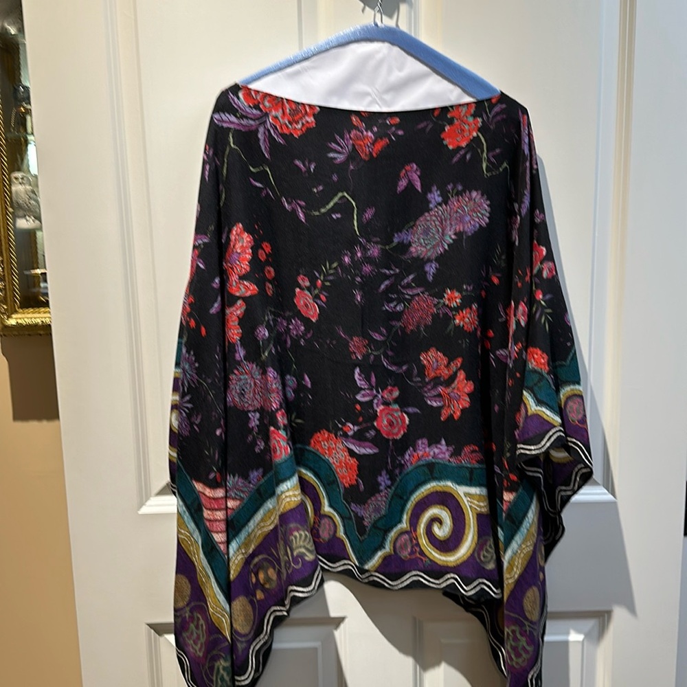 Etro 70% Cashmere, 30% Silk Multi Colored Floral Poncho, One Size, NEVER WORN